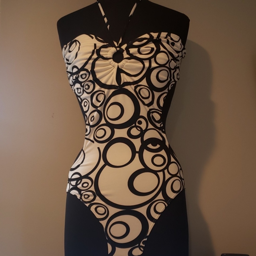 NWT One Piece Printed Bathingsuit